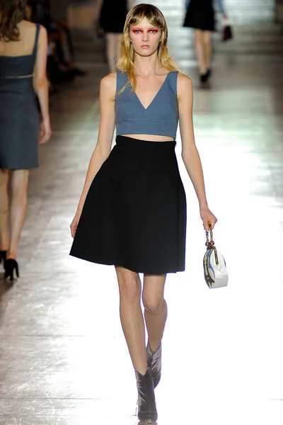 Look 5